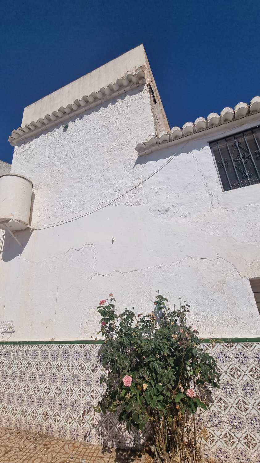 House for sale in Benamargosa