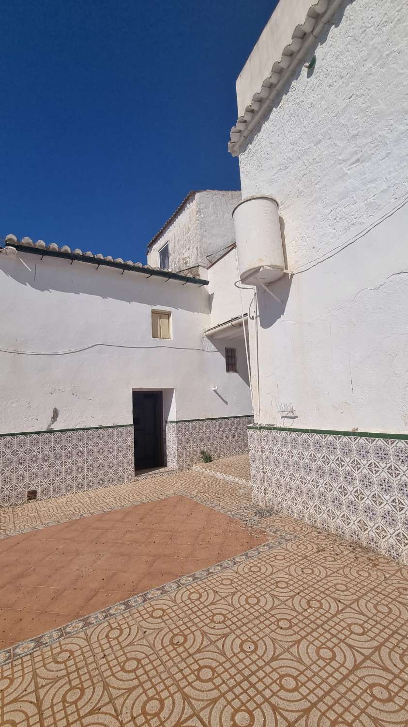 Maison en vente à Benamargosa