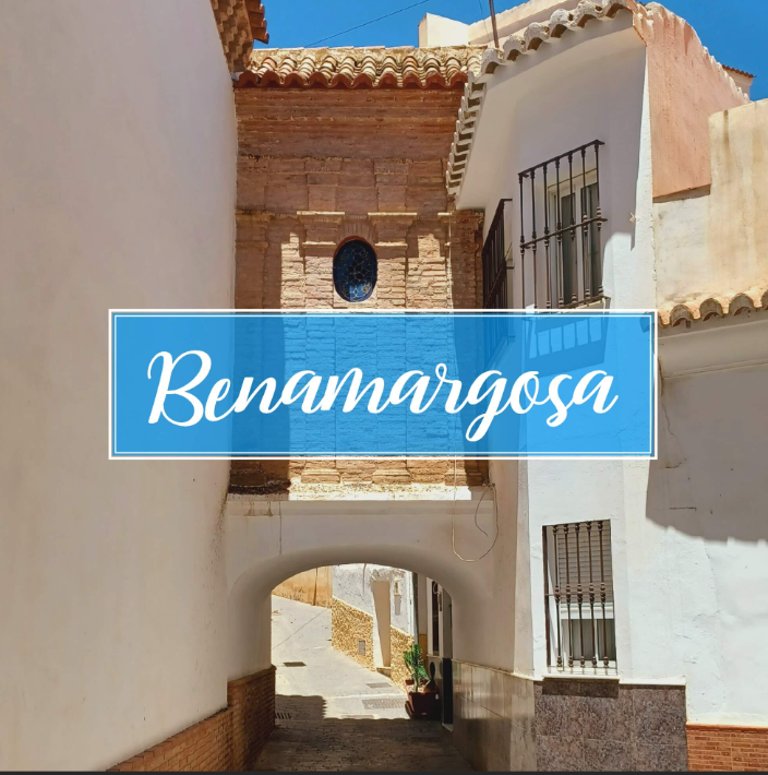 منزل للبيع في Benamargosa