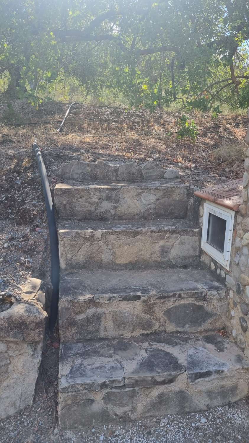 Finca con casa junto al  Caminito del Rey con  todas las comodidades