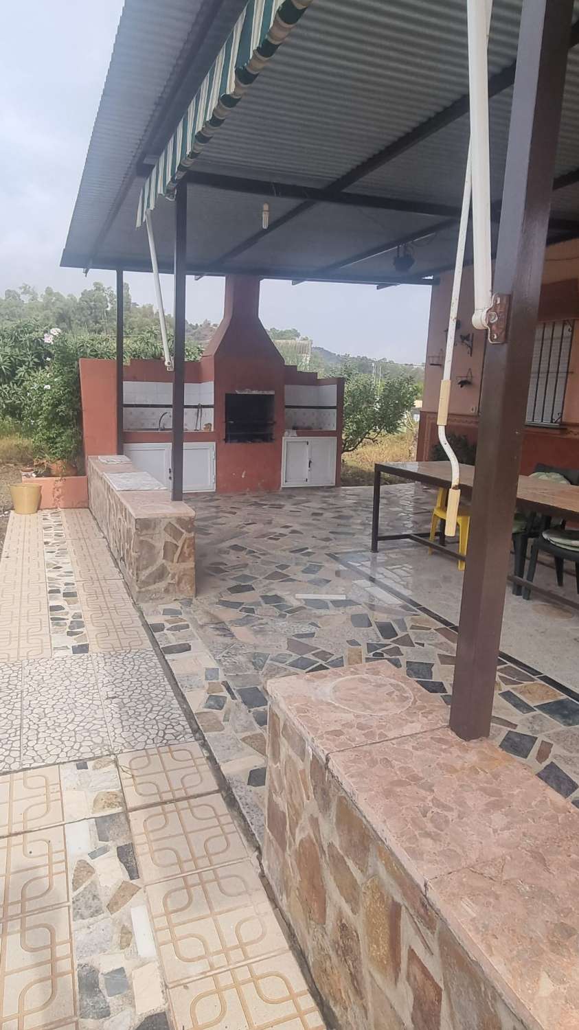 Magnifica finca con casa en Coín